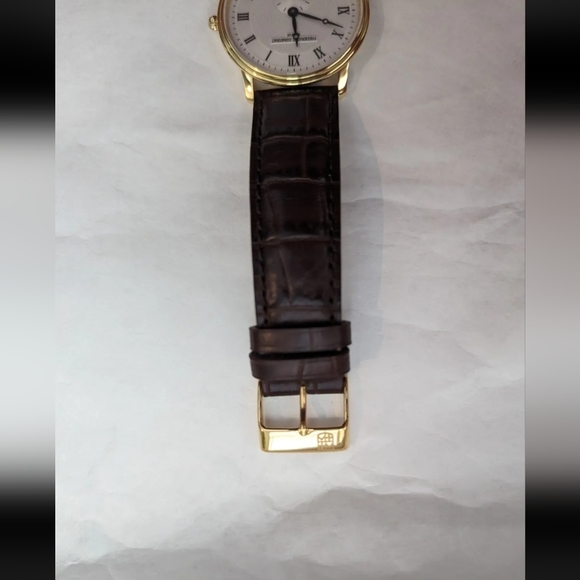 Frederique Constant Quartz Gold color bezel Watch FC-235M4S5 - Picture 7 of 13
